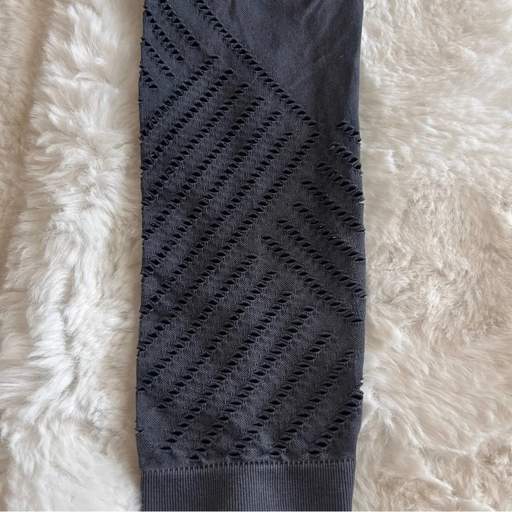 NNT The Sweat Club Seamless Dark Grey Leggings – Women’s Activewear. XS